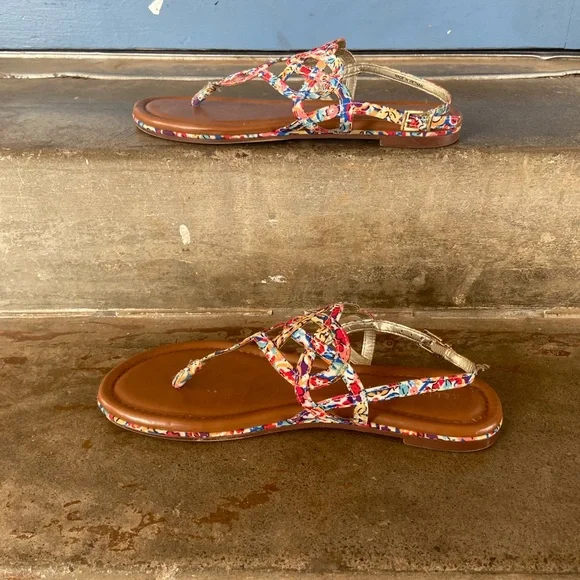 Kelly & Katie Women's Multicolor Braided T-Strap Sandals - Picture 3 of 5